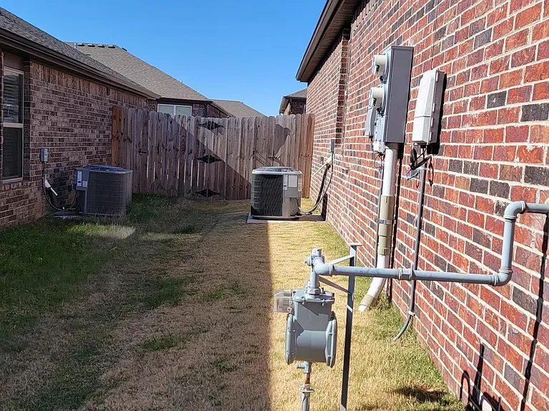 433 Red Robin St #433 — Photo 18