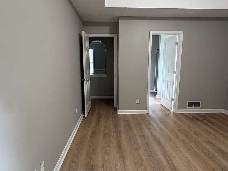 2700 Fort Daniels Dr — Photo 48