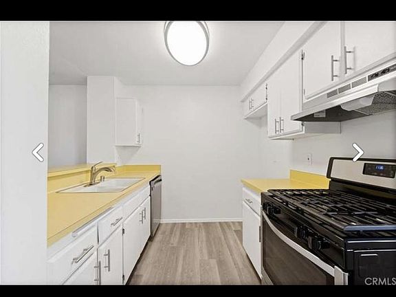 5th image of 14108 Edgewater Dr