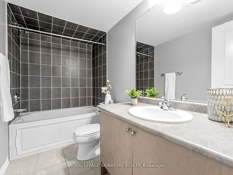 534 Stream Cres — Photo 31