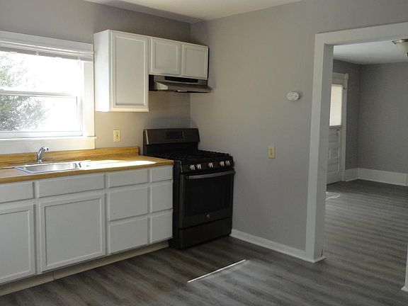 3rd image of 173-175 S Broad St