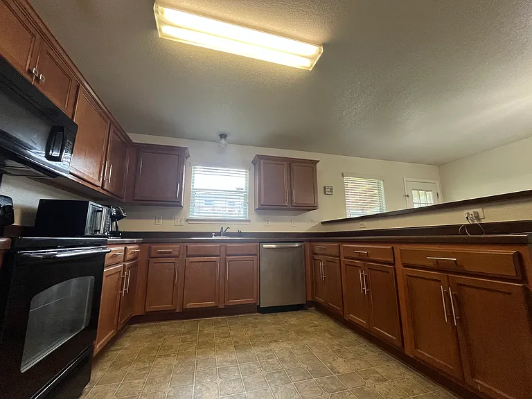 8803 Mainland Rdg — Photo 16