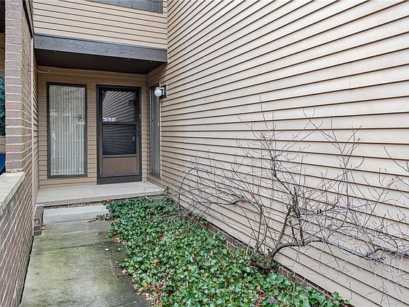 2nd image of 616 Dade Ln #295