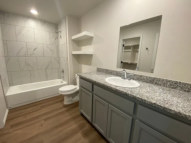 10801 NW 119th Pl — Photo 21