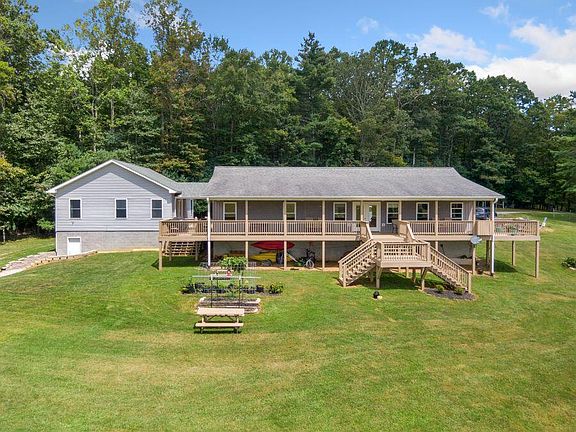 2nd image of 446 Good Neighbors Rd NE