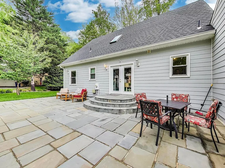 7726 Seven Locks Rd — Photo 10