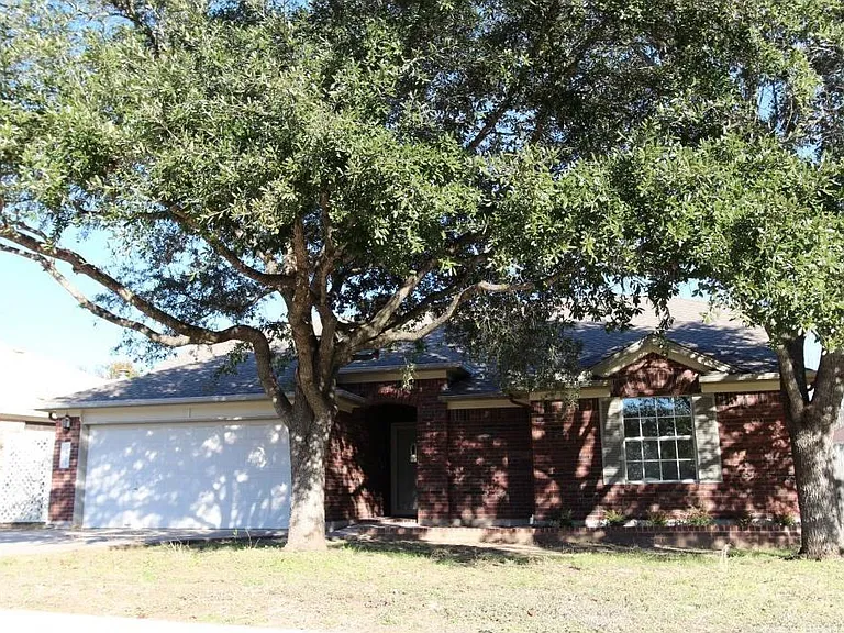 Vol Walker Dr — Photo 19