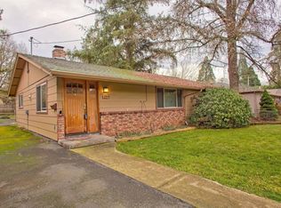 1219 NW Hawthorne Ave, Grants Pass, OR