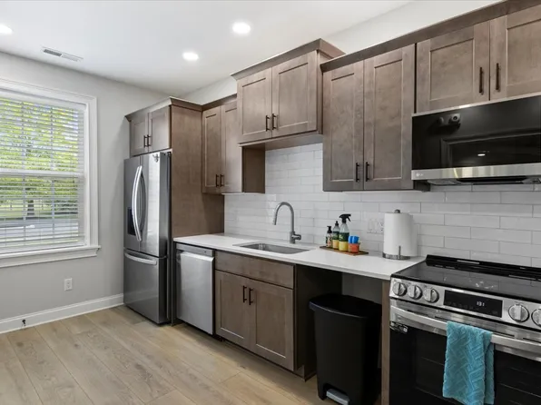 Cottage Grove, 1 Cottage Grove Cir #87f3edc5c, North Chili, NY 14514