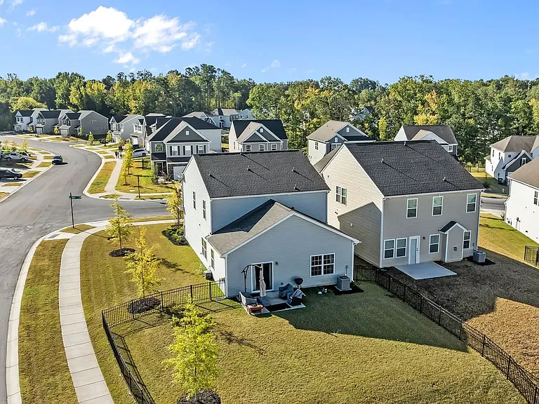 18045 Stark Way — Photo 31