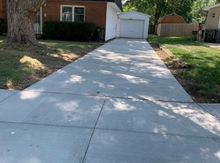 2401 Whitson Cir #A, Urbana, IL