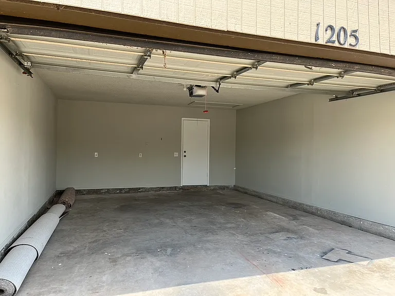 1207 Sequoyah Cir — Photo 4