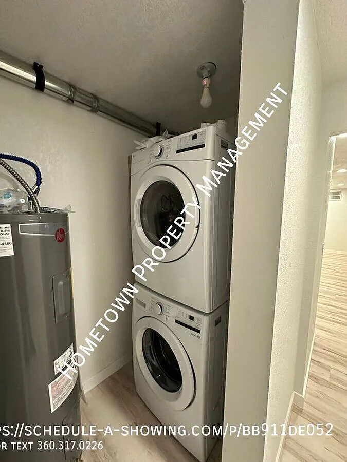 1 Bedroom in Downtown Olympia - Utilities Included! — Photo 3