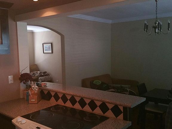 2nd image of 418 Randall St Unit 8