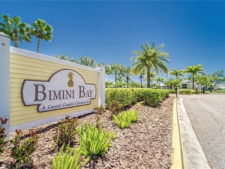 425 Bahama Grande Blvd — Photo 45