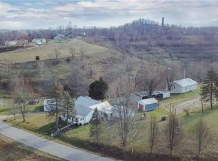 1944 Windy Ridge Rd, Elizabeth, WV 26143
