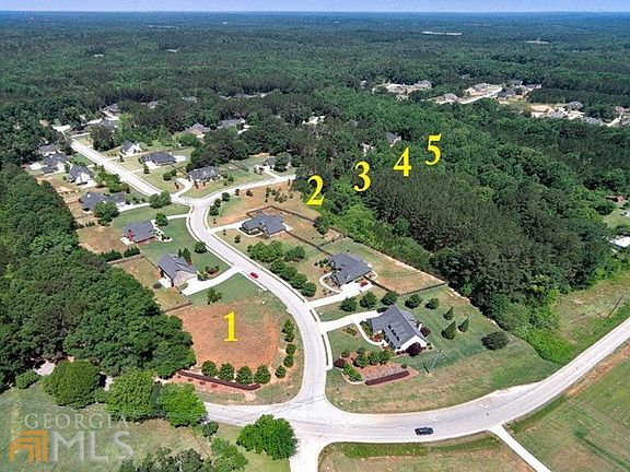3rd image of 120 Cambridge Woods Dr