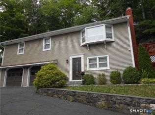63 E Rocks Rd, Norwalk, CT 06851