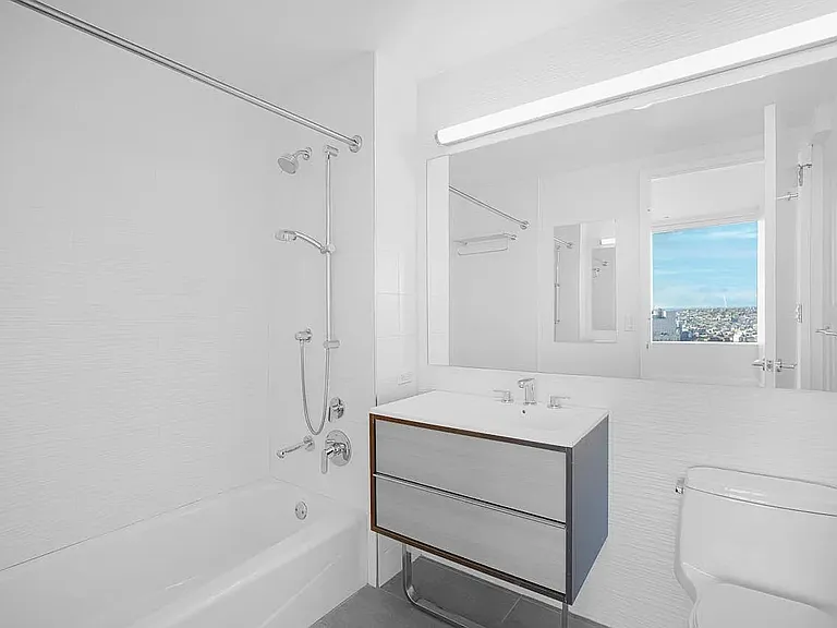 10 City Point #44D — Photo 10