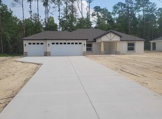 52 Village Center Dr, Homosassa, FL 34446