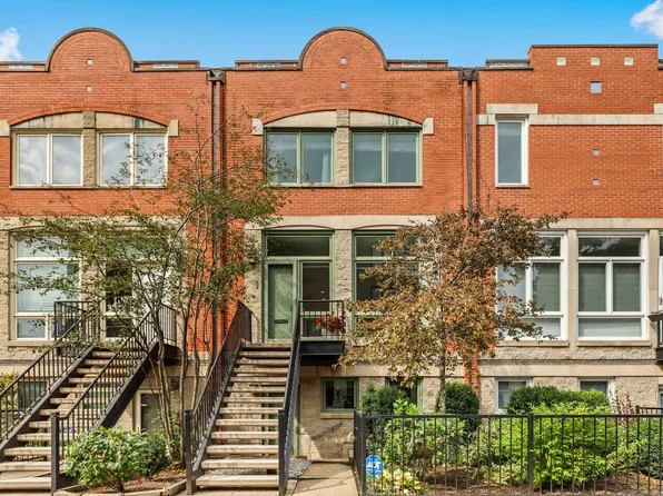 1352 W Wrightwood Ave, Chicago, IL 60614