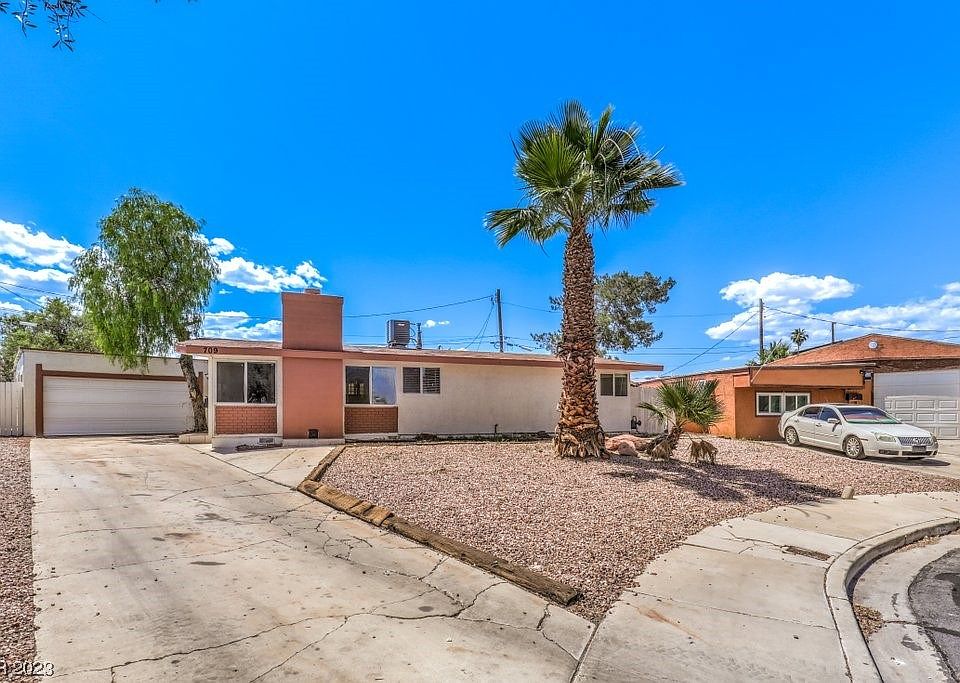 1st image of 709 Evergreen Cir