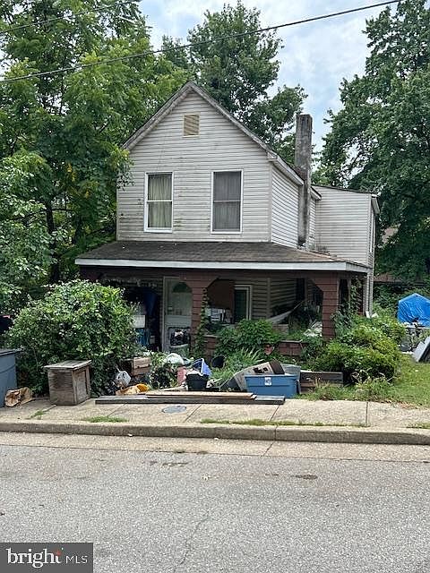 2nd image of 1306 Forest Hill Ave