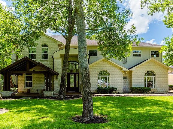 3rd image of 2199 Darby Ln