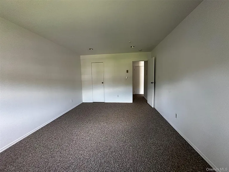 101 Sylvan Ave #65 — Photo 14