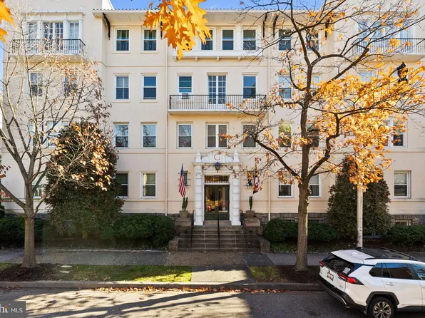 3405 Greenway Unit 302, Baltimore, MD 21218