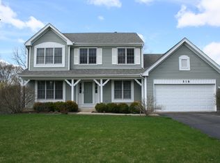 518 Carriage Hill Rd, Island Lake, IL 60042