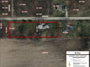 W4629 Hillcrest Dr, Fontana, WI 53125