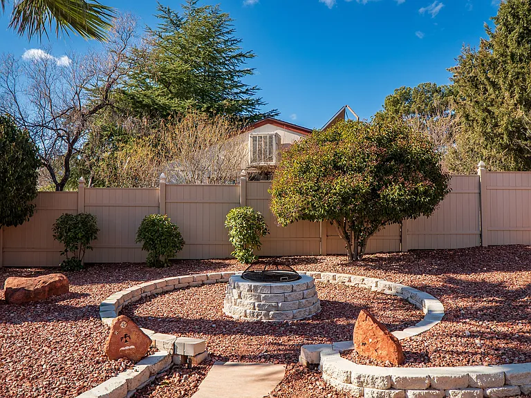 50 Pine Ct — Photo 13