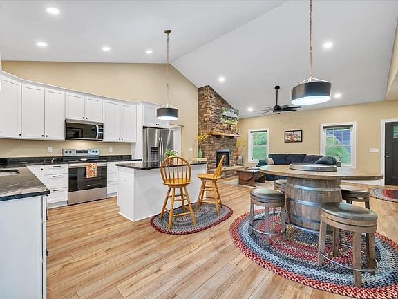4th image of 1226 Rendezvous Ln