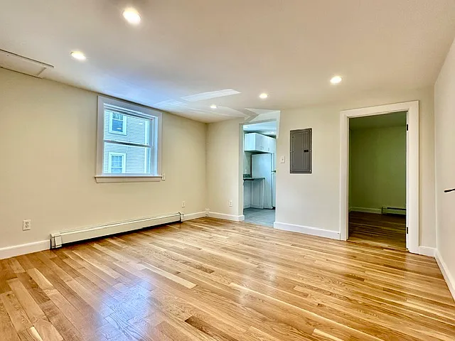 144 Robbins St #1 — Photo 6