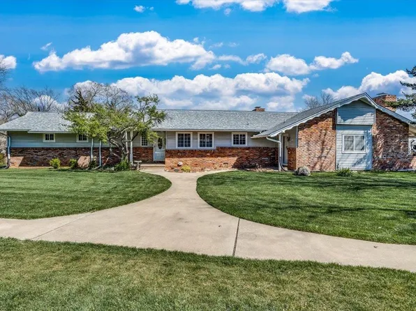 454 S Howe St, Wichita, KS 67209