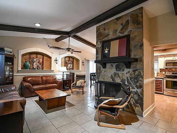4th image of 19603 Pine Echo Dr