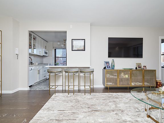 2nd image of 345 E 80th St APT 10B