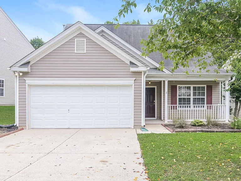 10606 Pickerel Ln — Photo 1
