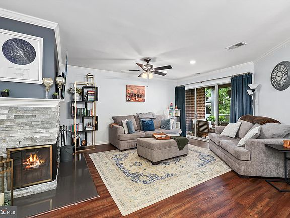 3rd image of 7600 Lakeside Village Dr APT C
