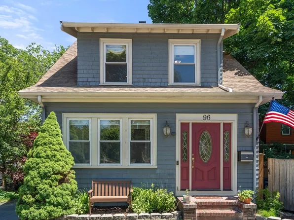 96 Beech St, Roslindale, MA 02131