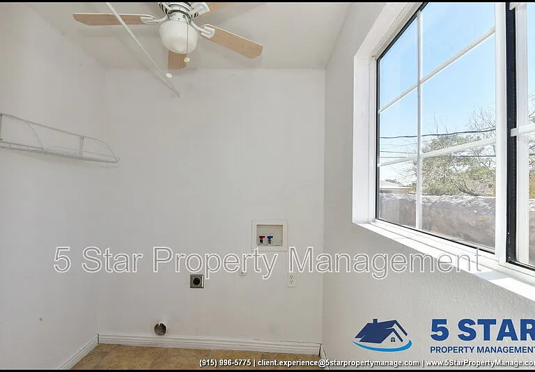 908 Bolivia St — Photo 38