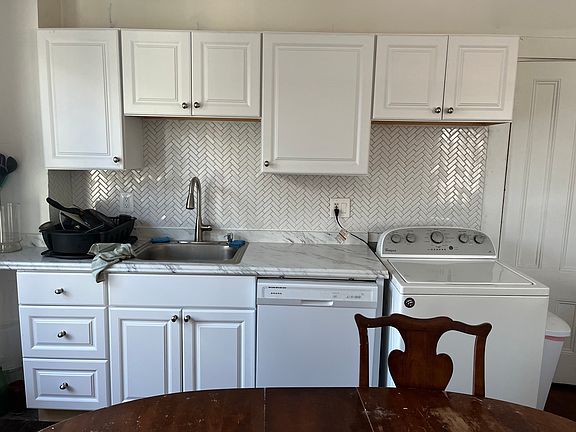 5th image of 268 Broadway #C