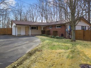 8411 Derby Ct, Springfield, VA 22151