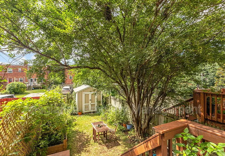 525 E Alexandria Ave — Photo 29