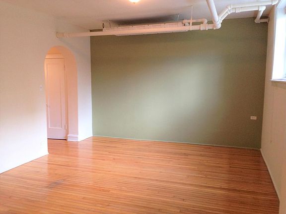 2nd image of 1630 W Lunt Ave #G