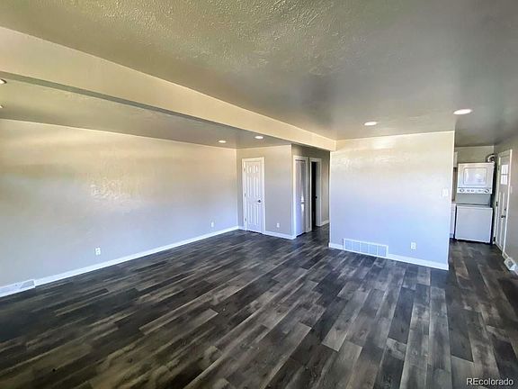 3rd image of 8700 E Richthofen Pl