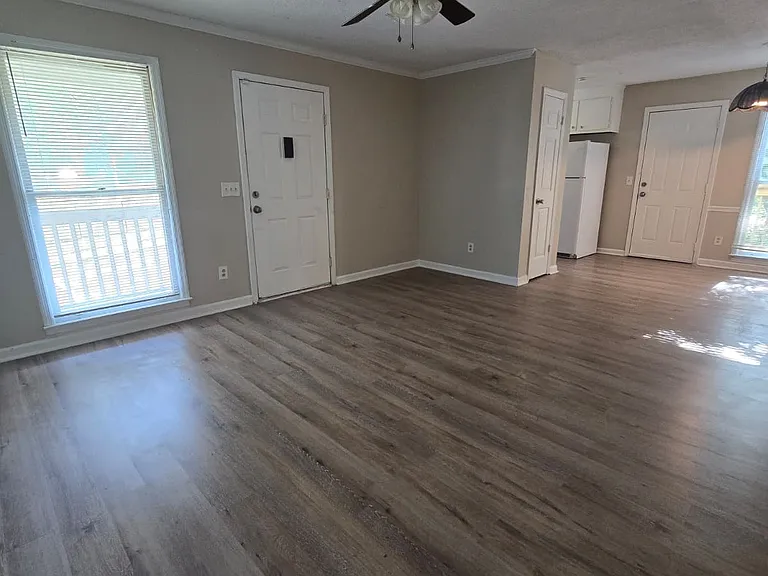 4502 Bonnell Dr NW #C — Photo 1