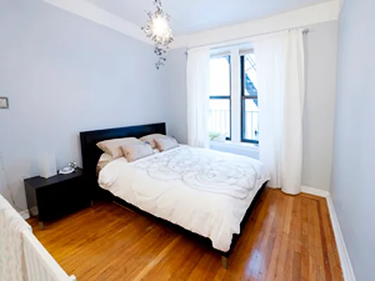 Sold by Aguayo & Huebener Brooklyn | media 24