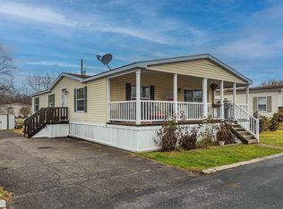 8 Park Cir, Washingtonville, NY 10992
